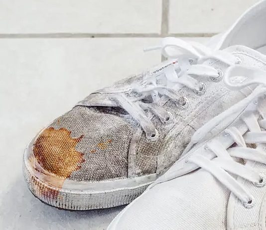 can i machine wash my canvas shoes 4