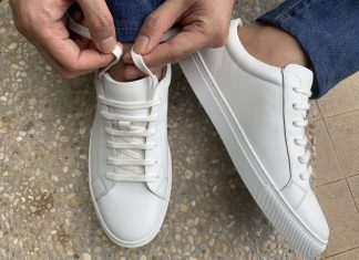 should laces be tied or tucked in 5
