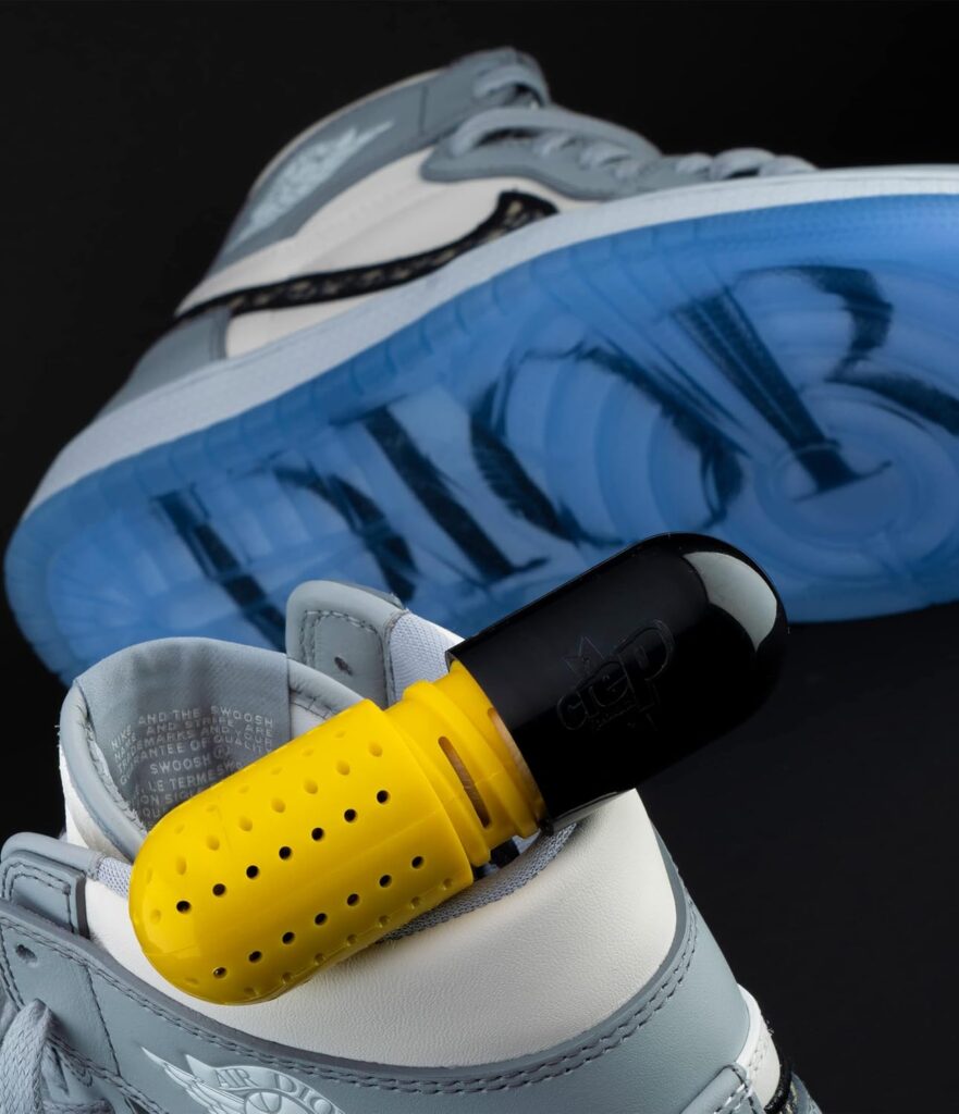 Crep Protect Shoe Refresher Pill - Ultimate Sneaker Deodorant, Odor Eliminator, Fresh Cotton Fragrance (Pack of 2) Crep Protect Shoe Refresher Pill - Ultimate Sneaker Deodorant, Odor Eliminator, Fresh Cotton Fragrance (Pack of 2)